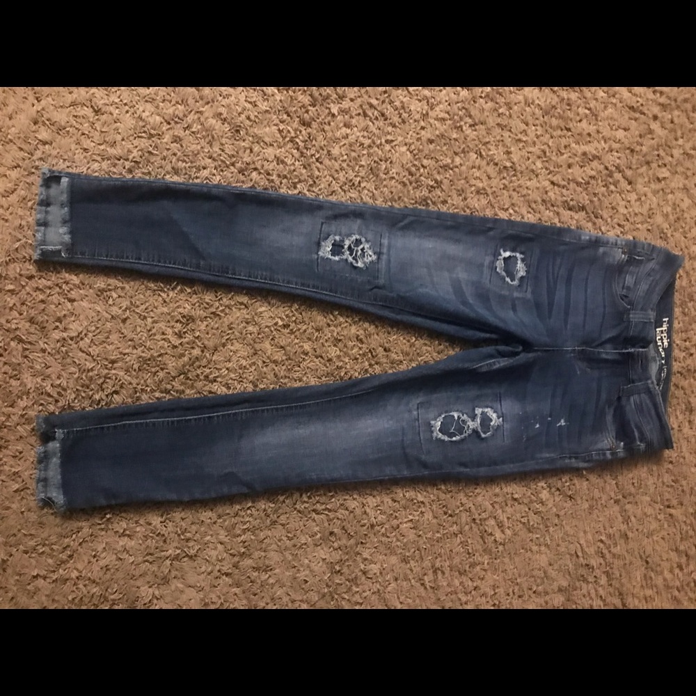 Distressed jeggings